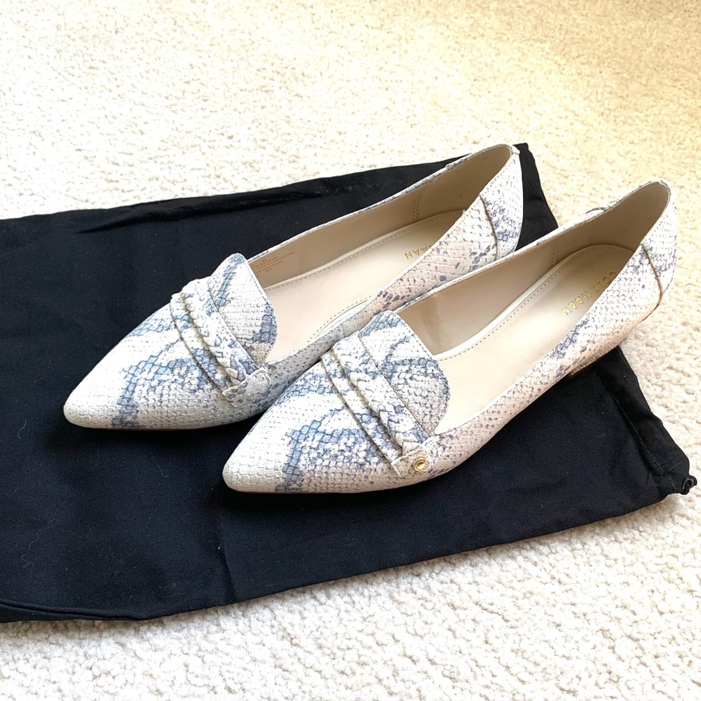 Cole Haan snake embossed leather flat. Size 8 NWOT